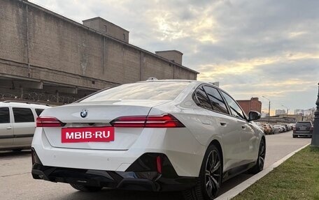 BMW 5 серия, 2024 год, 7 950 000 рублей, 4 фотография