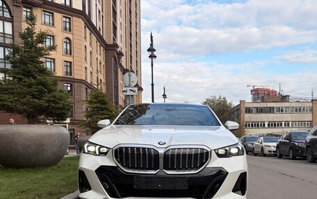 BMW 5 серия, 2024 год, 7 950 000 рублей, 9 фотография