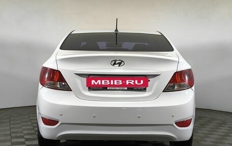 Hyundai Solaris II рестайлинг, 2013 год, 860 000 рублей, 5 фотография