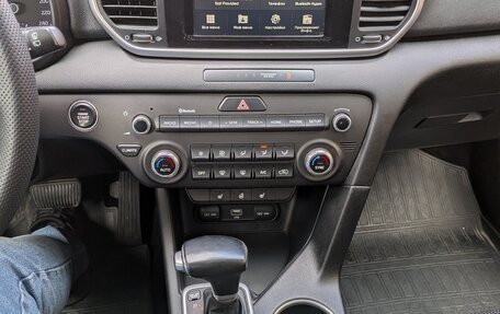 KIA Sportage IV рестайлинг, 2019 год, 2 250 000 рублей, 8 фотография