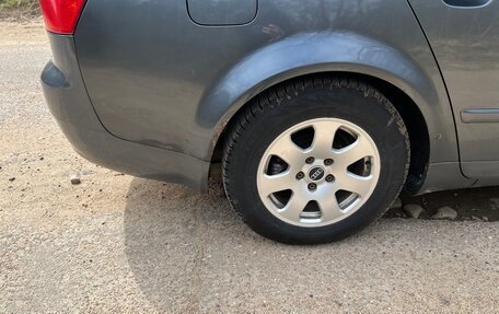 Audi A4, 2005 год, 520 000 рублей, 11 фотография