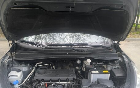 Hyundai ix35 I рестайлинг, 2011 год, 1 000 000 рублей, 2 фотография