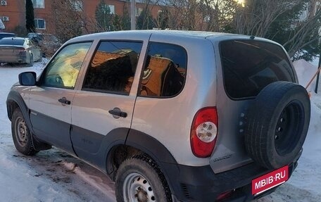 Chevrolet Niva I рестайлинг, 2017 год, 515 000 рублей, 3 фотография