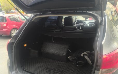 Hyundai ix35 I рестайлинг, 2011 год, 1 000 000 рублей, 13 фотография