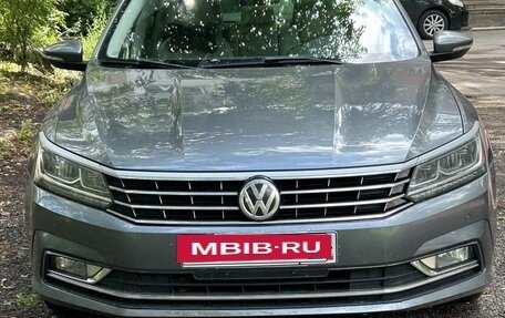 Volkswagen Passat B8 рестайлинг, 2016 год, 1 920 000 рублей, 10 фотография