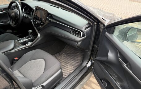 Toyota Camry, 2021 год, 1 790 000 рублей, 12 фотография