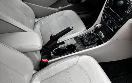 Volkswagen Passat B8 рестайлинг, 2016 год, 1 920 000 рублей, 16 фотография