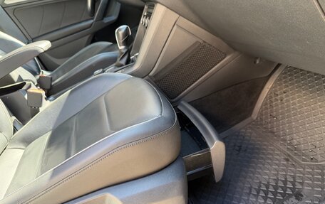 Volkswagen Tiguan II, 2018 год, 2 910 000 рублей, 9 фотография