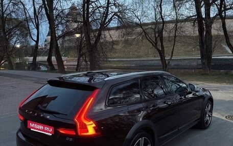 Volvo V90 Cross Country I рестайлинг, 2017 год, 2 800 000 рублей, 4 фотография