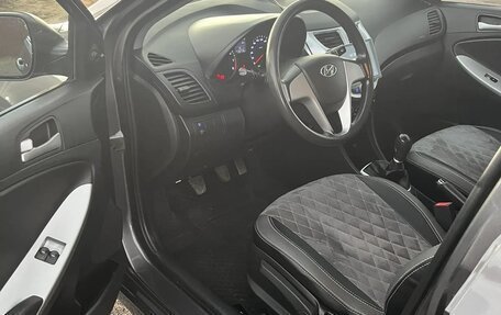 Hyundai Solaris II рестайлинг, 2014 год, 890 000 рублей, 7 фотография