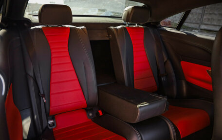 Mercedes-Benz E-Класс, 2019 год, 4 780 000 рублей, 30 фотография