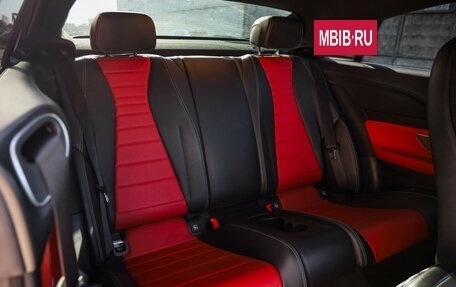 Mercedes-Benz E-Класс, 2019 год, 4 780 000 рублей, 29 фотография