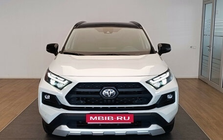 Toyota RAV4, 2024 год, 4 150 000 рублей, 2 фотография