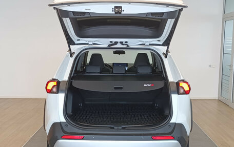 Toyota RAV4, 2024 год, 4 150 000 рублей, 7 фотография