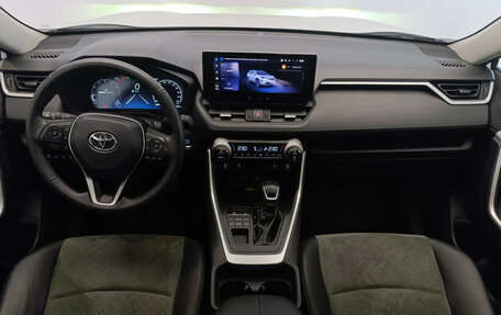 Toyota RAV4, 2024 год, 4 150 000 рублей, 12 фотография