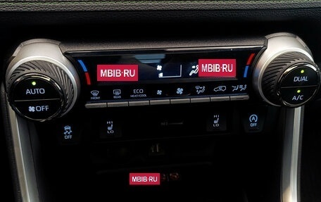 Toyota RAV4, 2024 год, 4 150 000 рублей, 18 фотография