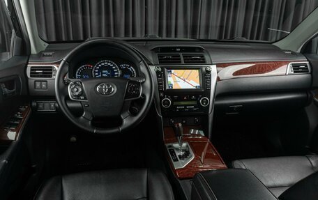 Toyota Camry, 2014 год, 1 799 000 рублей, 6 фотография