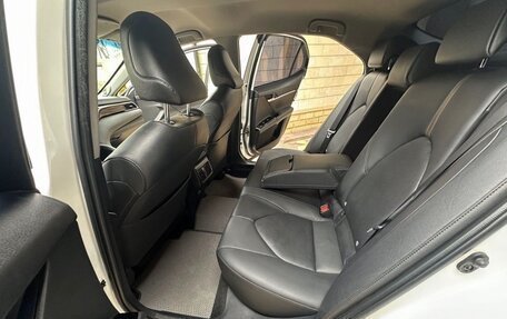 Toyota Camry, 2019 год, 2 649 999 рублей, 15 фотография