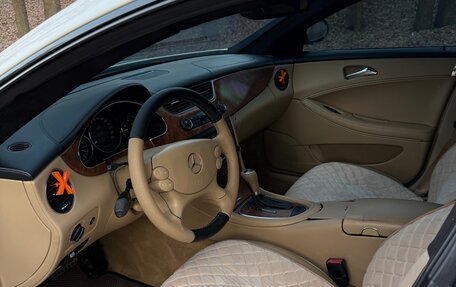 Mercedes-Benz CLS, 2005 год, 1 250 000 рублей, 12 фотография