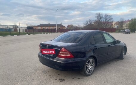 Mercedes-Benz C-Класс, 2003 год, 550 000 рублей, 4 фотография