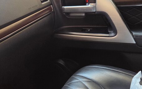 Toyota Land Cruiser 200, 2018 год, 5 700 000 рублей, 5 фотография