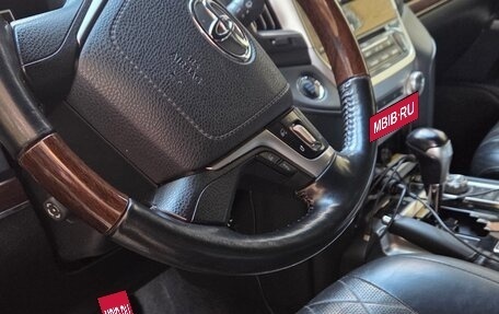 Toyota Land Cruiser 200, 2018 год, 5 700 000 рублей, 3 фотография