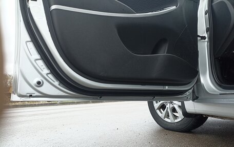 Hyundai Solaris II рестайлинг, 2013 год, 1 050 000 рублей, 13 фотография