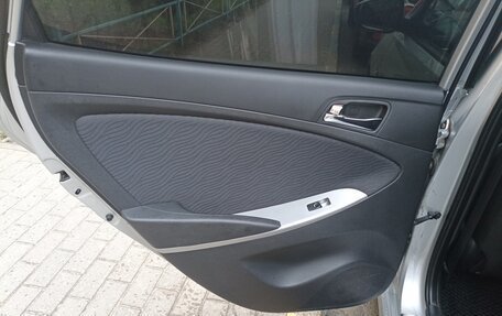 Hyundai Solaris II рестайлинг, 2013 год, 1 050 000 рублей, 24 фотография