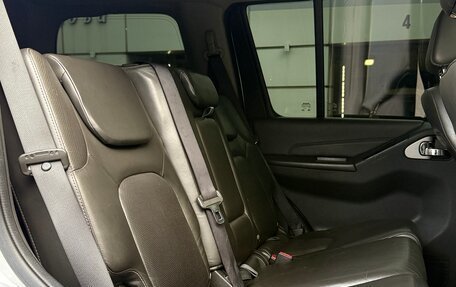 Nissan Pathfinder, 2011 год, 1 400 000 рублей, 26 фотография