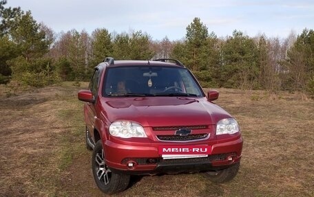 Chevrolet Niva I рестайлинг, 2014 год, 690 000 рублей, 7 фотография