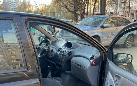 Toyota Yaris I рестайлинг, 2002 год, 310 000 рублей, 5 фотография