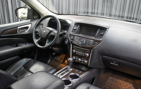 Nissan Pathfinder, 2014 год, 1 598 000 рублей, 11 фотография