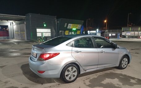 Hyundai Solaris II рестайлинг, 2012 год, 410 000 рублей, 8 фотография