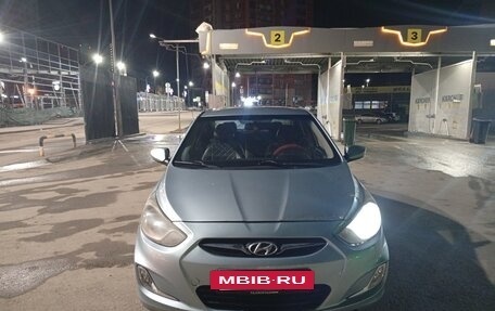 Hyundai Solaris II рестайлинг, 2012 год, 410 000 рублей, 11 фотография