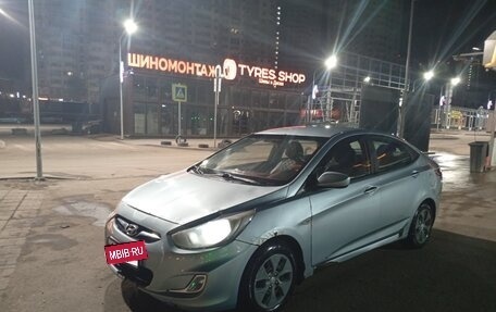 Hyundai Solaris II рестайлинг, 2012 год, 410 000 рублей, 6 фотография