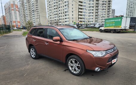 Mitsubishi Outlander III рестайлинг 3, 2012 год, 1 330 000 рублей, 3 фотография