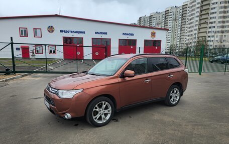 Mitsubishi Outlander III рестайлинг 3, 2012 год, 1 330 000 рублей, 9 фотография