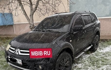 Mitsubishi Pajero Sport II рестайлинг, 2015 год, 1 700 000 рублей, 10 фотография