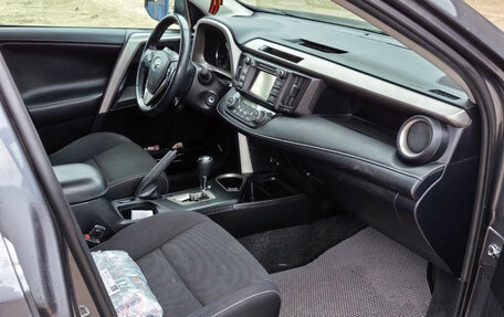 Toyota RAV4, 2016 год, 2 200 000 рублей, 3 фотография