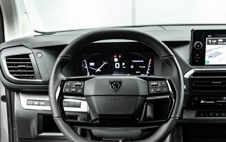 Peugeot Traveller I, 2025 год, 7 290 000 рублей, 35 фотография