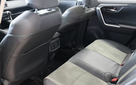 Toyota RAV4, 2025 год, 4 500 000 рублей, 13 фотография