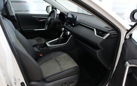 Toyota RAV4, 2025 год, 4 500 000 рублей, 15 фотография