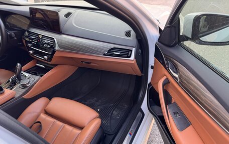 BMW 5 серия, 2021 год, 3 750 000 рублей, 10 фотография