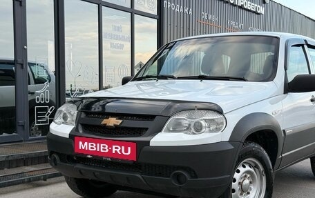 Chevrolet Niva I рестайлинг, 2017 год, 770 000 рублей, 6 фотография