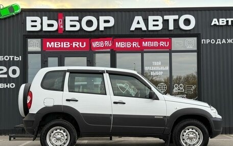 Chevrolet Niva I рестайлинг, 2017 год, 770 000 рублей, 3 фотография