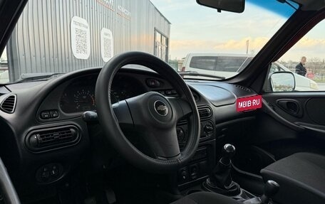 Chevrolet Niva I рестайлинг, 2017 год, 770 000 рублей, 10 фотография