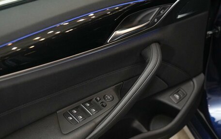 BMW 5 серия, 2018 год, 2 750 000 рублей, 10 фотография