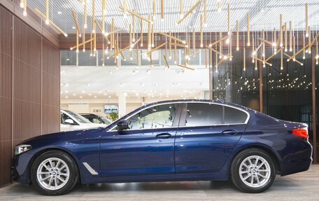 BMW 5 серия, 2018 год, 2 750 000 рублей, 3 фотография