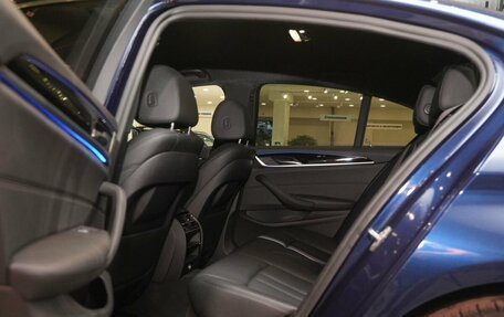 BMW 5 серия, 2018 год, 2 750 000 рублей, 13 фотография