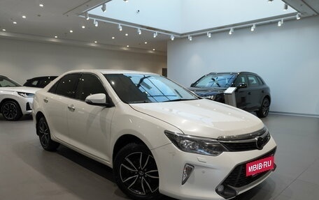 Toyota Camry, 2017 год, 2 094 000 рублей, 3 фотография